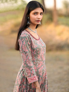 Fiza Charvi Kurta