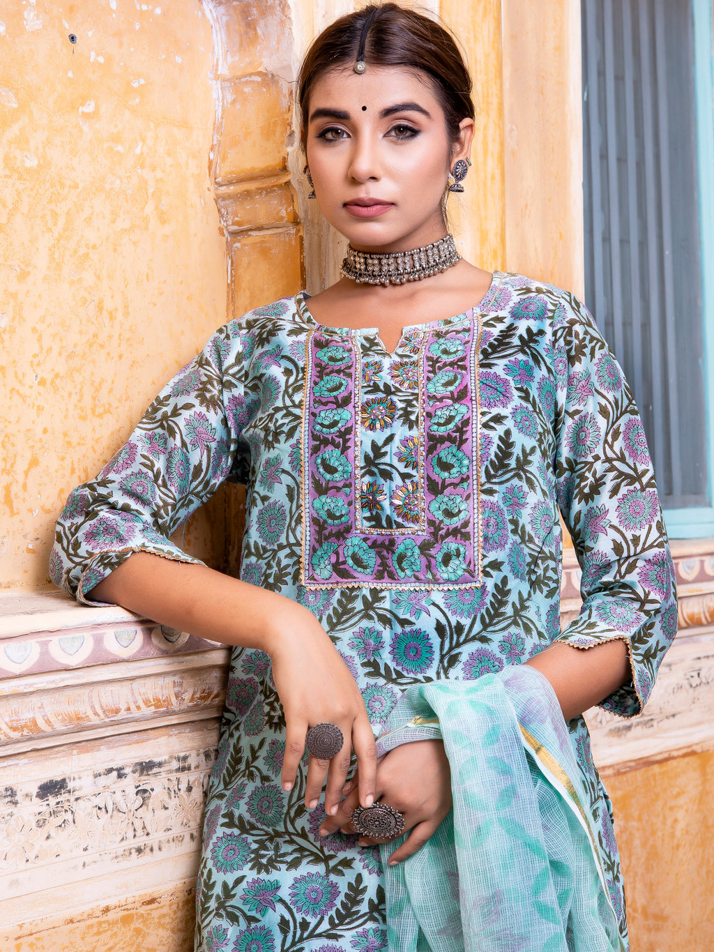 Utsav kurta hotsell