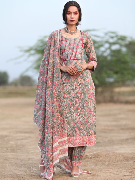 Fiza Samah Set Of Kurta Pant Dupatta