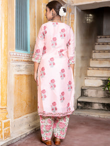 Utsav Jhalak Set Of Chanderi Silk Kurta Pants Dupatta