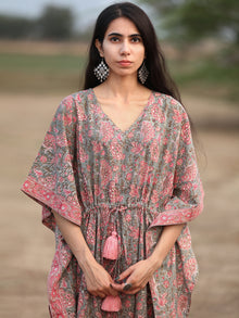 Fiza Parizaad Kaftan