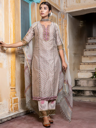 Utsav Rivaaj Set Of Chanderi Silk Kurta Pants Dupatta