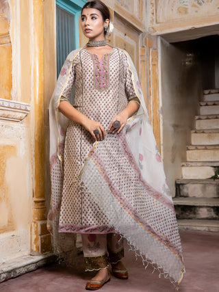 Utsav Rivaaj Set Of Chanderi Silk Kurta Pants Dupatta