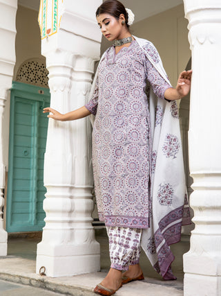 Jashn Rupsa Set Of Kurta Salwar Pants Dupatta