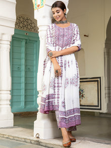 Jashn Sneh Set Of Kurta Pants Dupatta