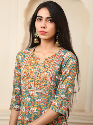 Harit Parizaad Kurta