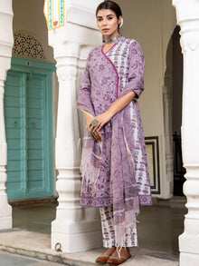 Rozana Seema Set Of Angrakha Kurta Pants Kota Doria Dupatta