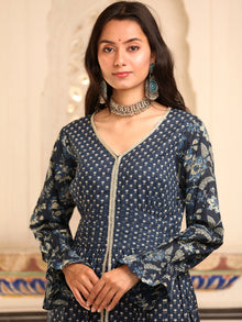 Ambar Aisha Set Of Flared Kurta Palazzo Dupatta