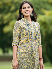 Nayab Gulmohar - Kurta Pants & Kota Doria Dupatta - KS04A2566D