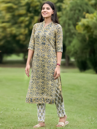 Nayab Gulmohar - Kurta Pants & Kota Doria Dupatta - KS04A2566D