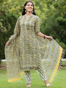 Nayab Gulmohar - Kurta Pants & Kota Doria Dupatta - KS04A2566D