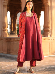 Shishir Nayab - Handloom Woolen Reversible Jacket - KJ07A0007