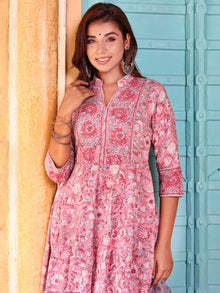 Jashn Ria Set Of Anarkali Kurta Pants Dupatta