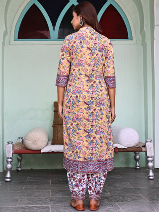 Jashn Ruhani Set Of Kurta Salwar Pants Dupatta