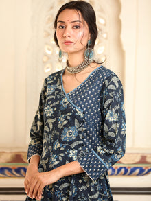 Ambar Fitrat Anarkali Kurta