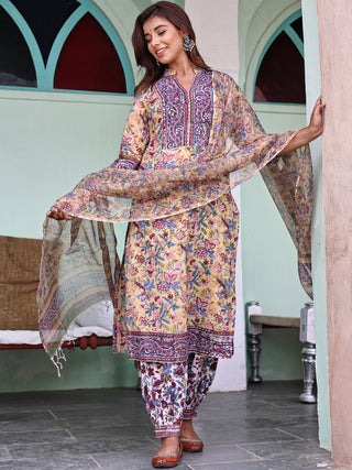 Jashn Ruhani Set Of Kurta Salwar Pants Dupatta