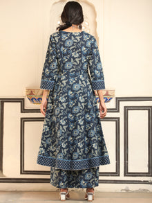 Ambar Fitrat Anarkali Kurta