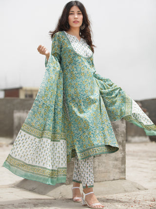Harit Jia Set Of Kurta Pant Dupatta