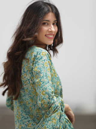 Harit Jia Set Of Kurta Pant Dupatta