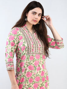 Zohra Aleena - Set of Kurta Pants & Dupatta - KS02A2493D