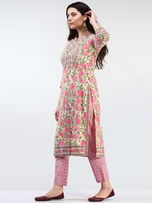 Zohra Aleena - Set of Kurta Pants & Dupatta - KS02A2493D