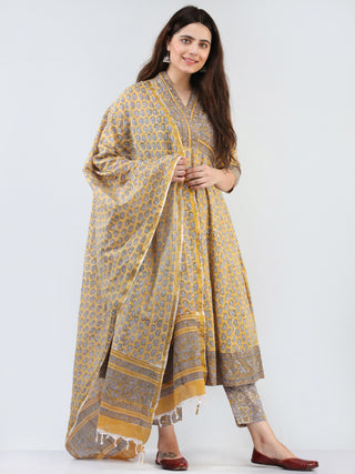 Zohra Ifat - Set of Anarkali Kurta Pant & Dupatta - KS09A2495D