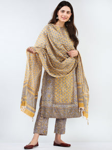Zohra Ghazala - Set of Kurta Pants & Dupatta - KS76B2495D