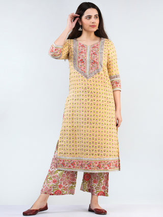 Zohra Gauher - Set of Kurta Palazzo & Dupatta - KS60V2492D