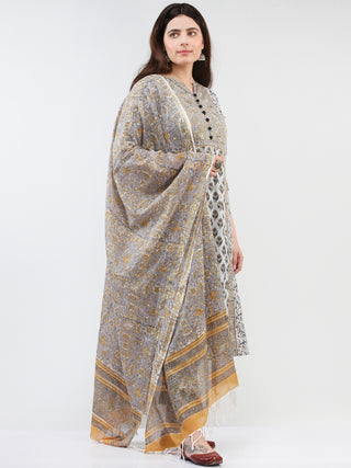 Zohra Farah - Set of Kurta Pants & Dupatta - KS17A2506D
