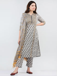 Zohra Farah - Set of Kurta Pants & Dupatta - KS17A2506D