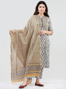 Zohra Mirza - Set of Kurta Pants & Dupatta - KS17B2506D
