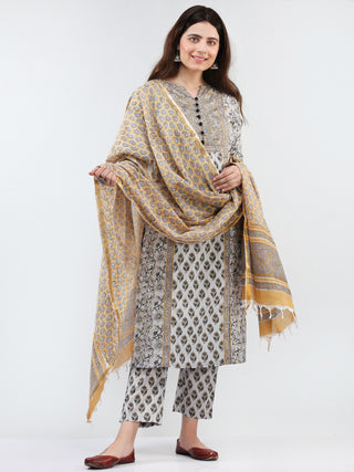 Zohra Mirza - Set of Kurta Pants & Dupatta - KS17B2506D