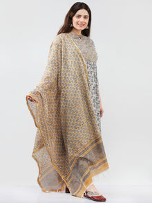 Zohra Nabela - Set of Anarkali Kurta Pants & Dupatta - KS18A2506D
