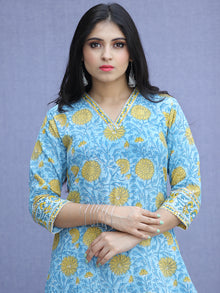 Jashn Yasmi - Set of Kurta Pants & Dupatta - KS54B2311D