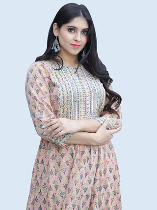 Jashn Nasreen - Set of Kurta Palazzo & Dupatta - KS25C2176D