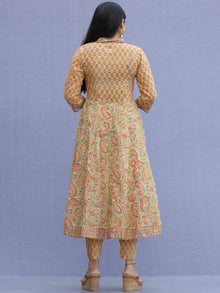 Jashn Zafraan - Set of Kurta Pants & Dupatta - KS33A2272D