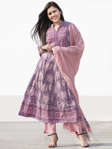 Nayab Samaira - Set of Kurta Pants & Dupatta - KS25R2533D