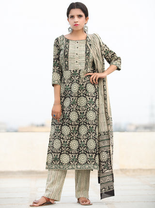 Bahaar Adara - Set of Kurta Pants & Dupatta - KS148A2444D
