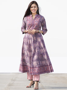 Nayab Samaira - Set of Kurta Pants & Dupatta - KS25R2533D