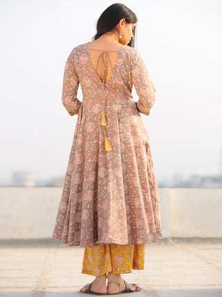 Raas Nimrah - Set of Flared Kurta & Pants  - KS90A2244