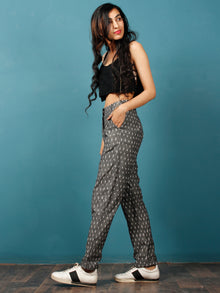 Gery White Hand Woven Ikat Trousers - T032F1254