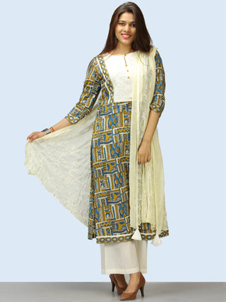 Bahaar Aadhina - Set of Kurta Palazzo & Dupatta - KS43A2257D