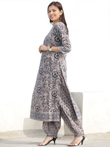 Nayab Ibda - Set of Kurta Salwar Pants & Kota Dupatta - KS47Q2534D