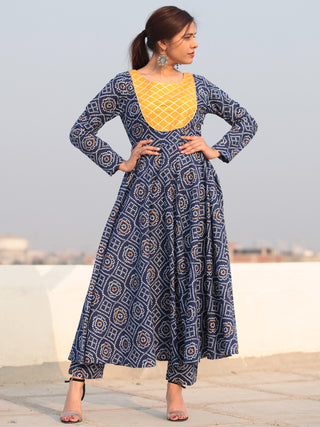 Raas Chakori - Set of Bandhini Kurta & Pants  - KS84B2374