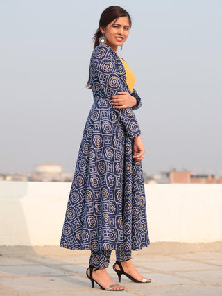 Raas Chakori - Set of Bandhini Kurta & Pants  - KS84B2374