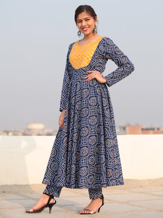 Raas Chakori - Set of Bandhini Kurta & Pants  - KS84B2374