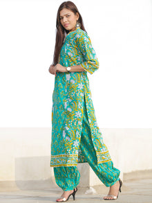Nayab Gulrang - Set of Kurta Salwar Pants & Dupatta - KS01H2524D