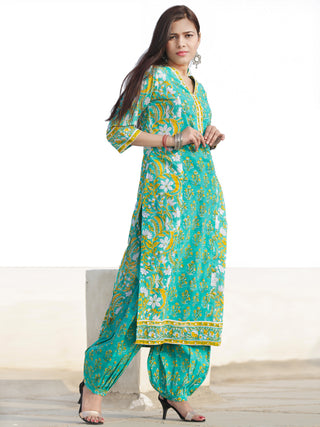 Nayab Gulrang - Set of Kurta Salwar Pants & Dupatta - KS01H2524D