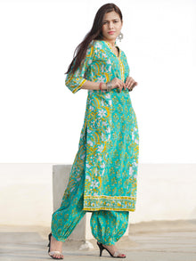 Nayab Gulrang - Set of Kurta Salwar Pants & Dupatta - KS01H2524D
