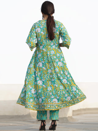 Nayab Nagma - Set of Kurta Pants & Kota Doria Dupatta - KS29P2524D